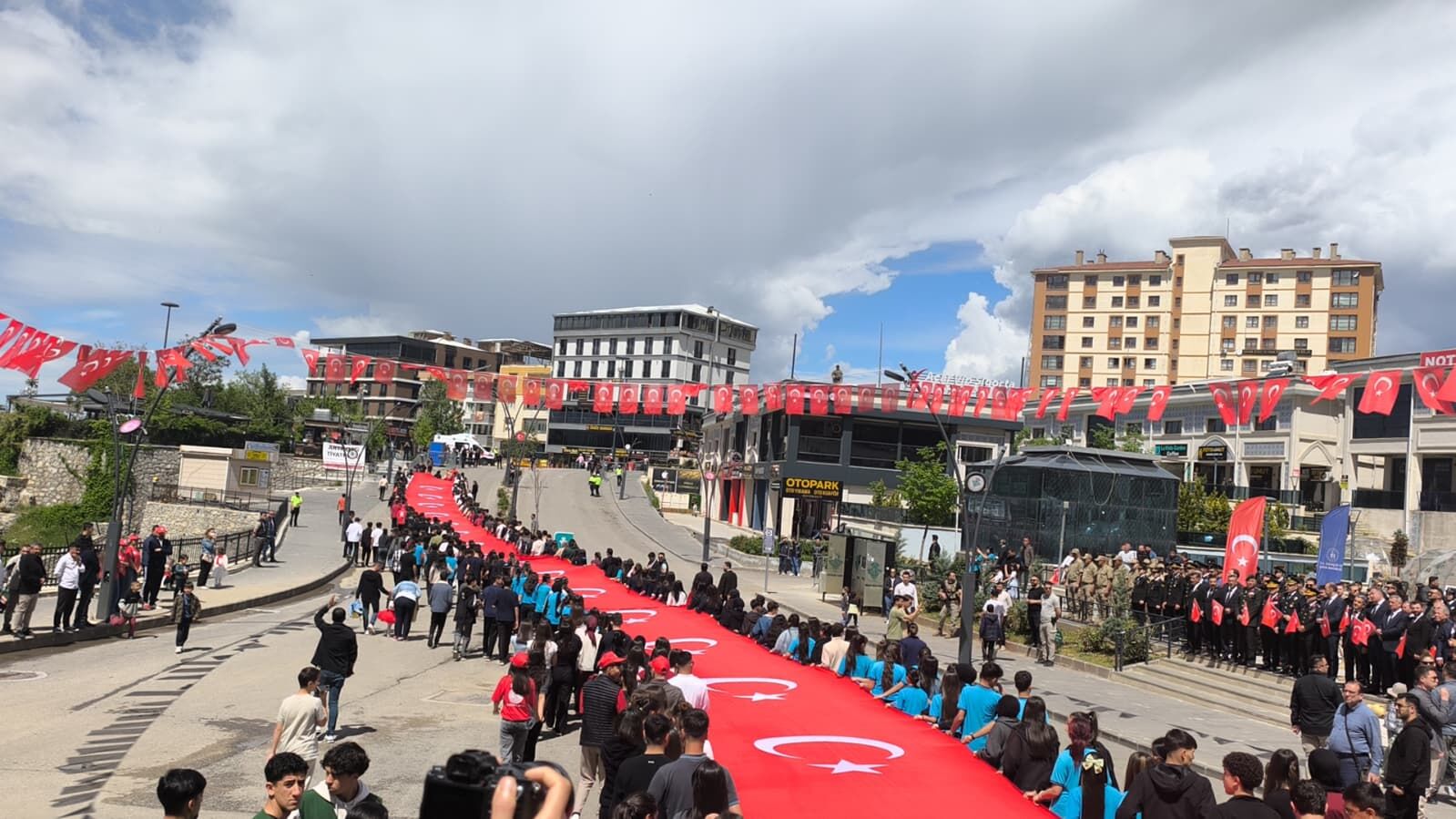 Bayrak Yürüyüşü (4)