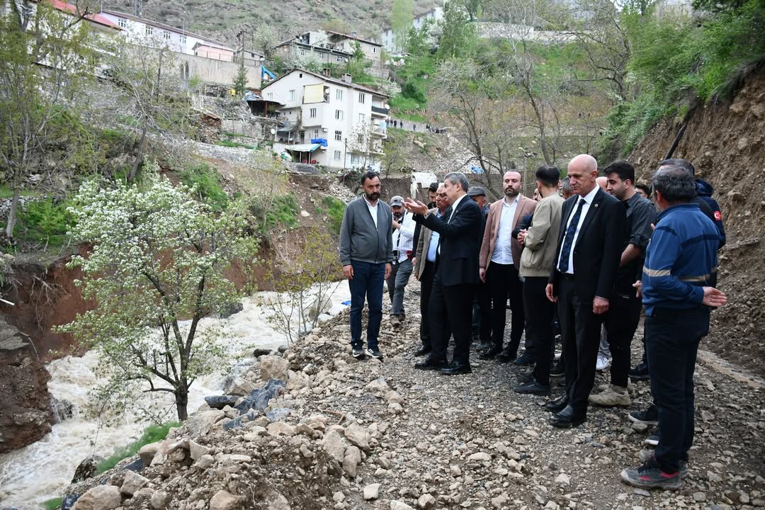 📍Beytüşşebap Beytüşşebap Ilçemizde Yaşanan Sel Baskını Nedeniyle Hasar Gören Alanlarda Inceleme (5)