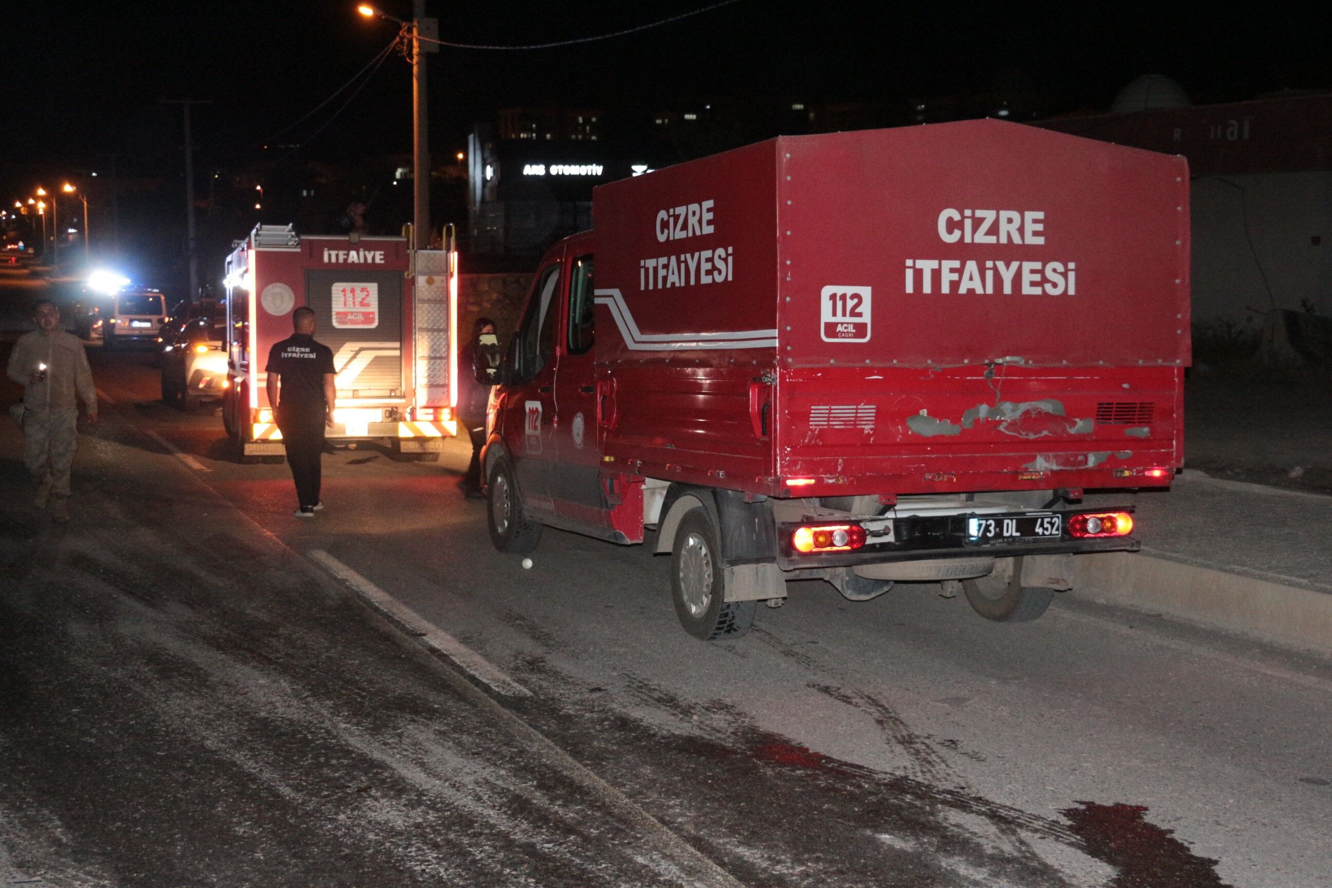 Ci̇zre Kamyonet Kaza (3)