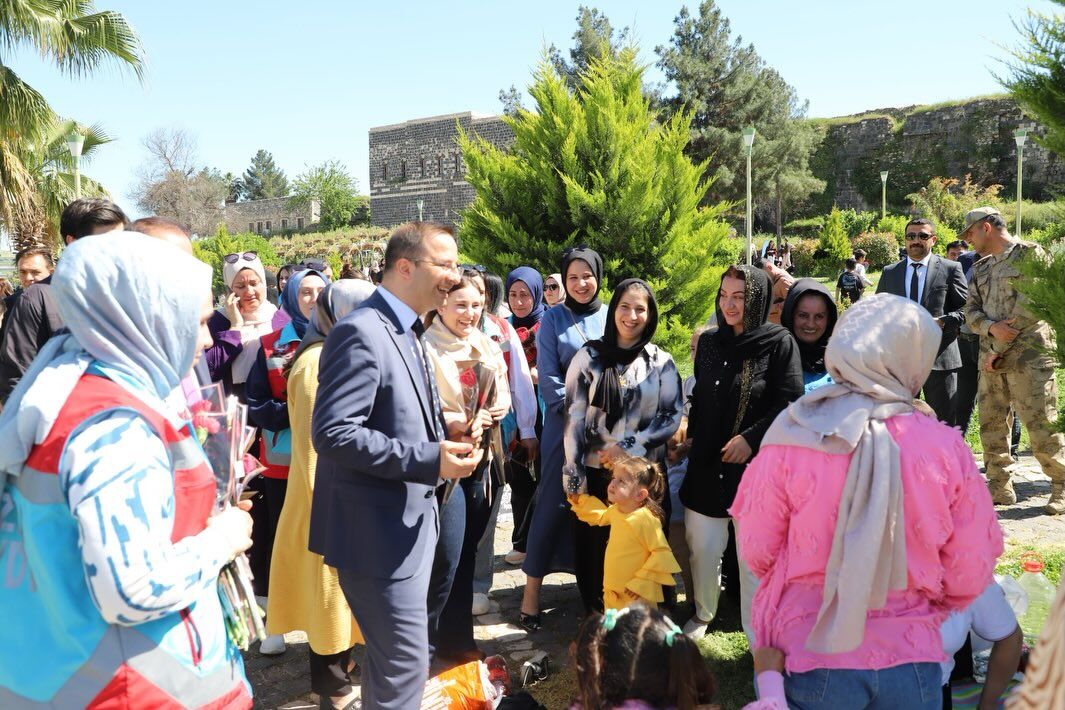 Cizre Kaymakamlığımızın Koordinesinde; Halk Eğitim Merkezi, Sosyal Yardımlaşma Ve Dayanışma Vakf (4)