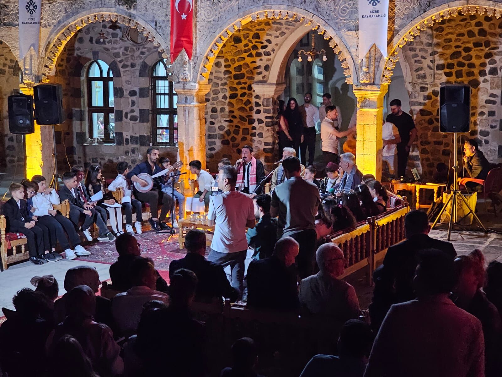 Dengbej Evi (14)