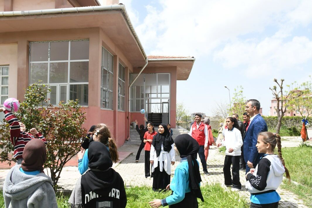 camii çocuk