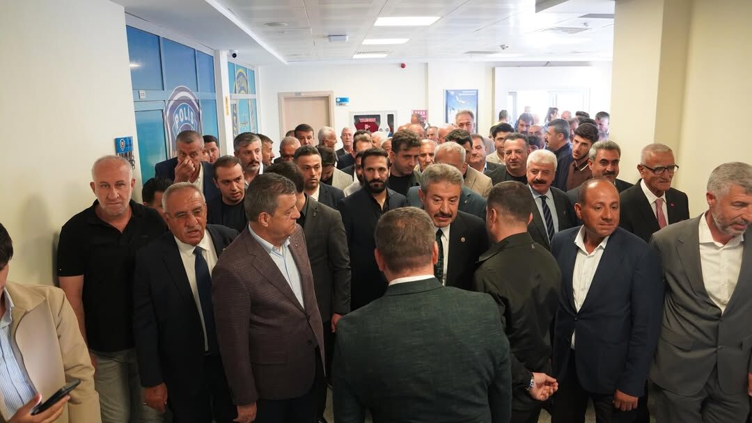 Hac Vazifemizi Gerçekleştirmek Üzere Yola Çıkmadan Önce, Milletvekilimiz Sayın Arslan Tatar Ve K (1)