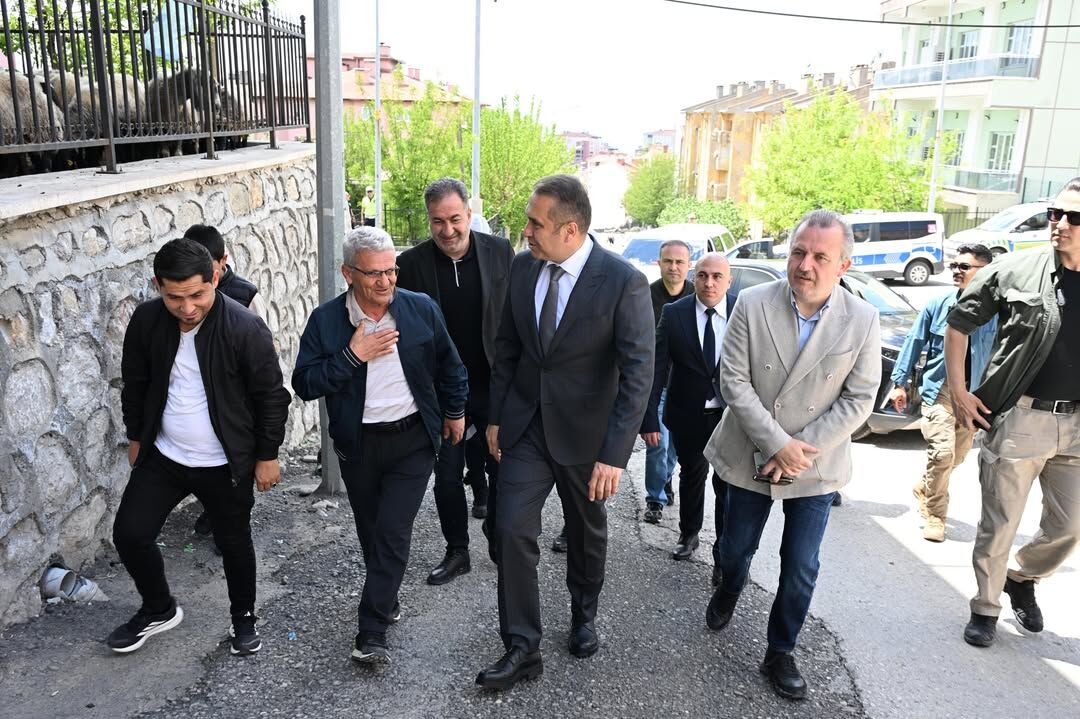 İl Emniyet Müdürümüz Volkan Sazak, Belediye Başkan Vekili Sayın Mahmut Tatar Ile Birlikte Kurba