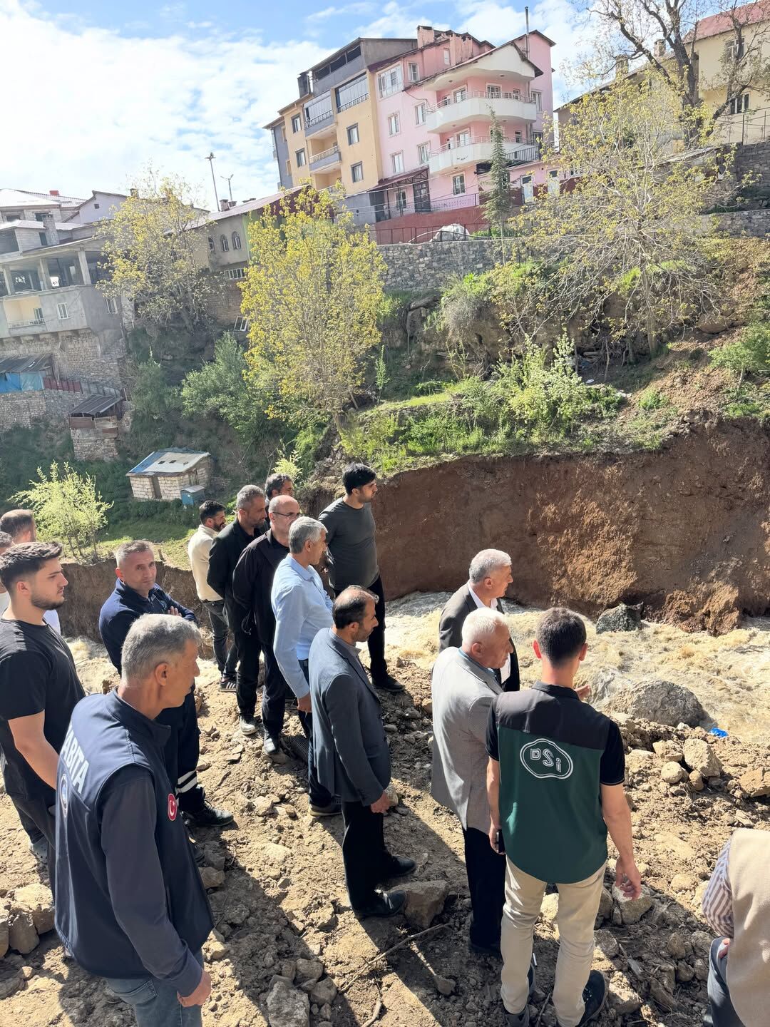 Beytüşşebap’ta Sel Alarmı, DSİ ve Belediye Sahada