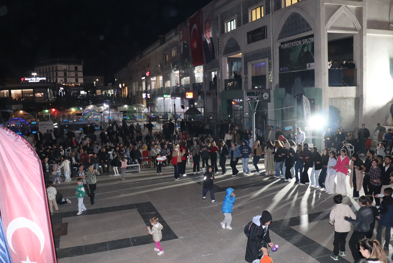 Konser2