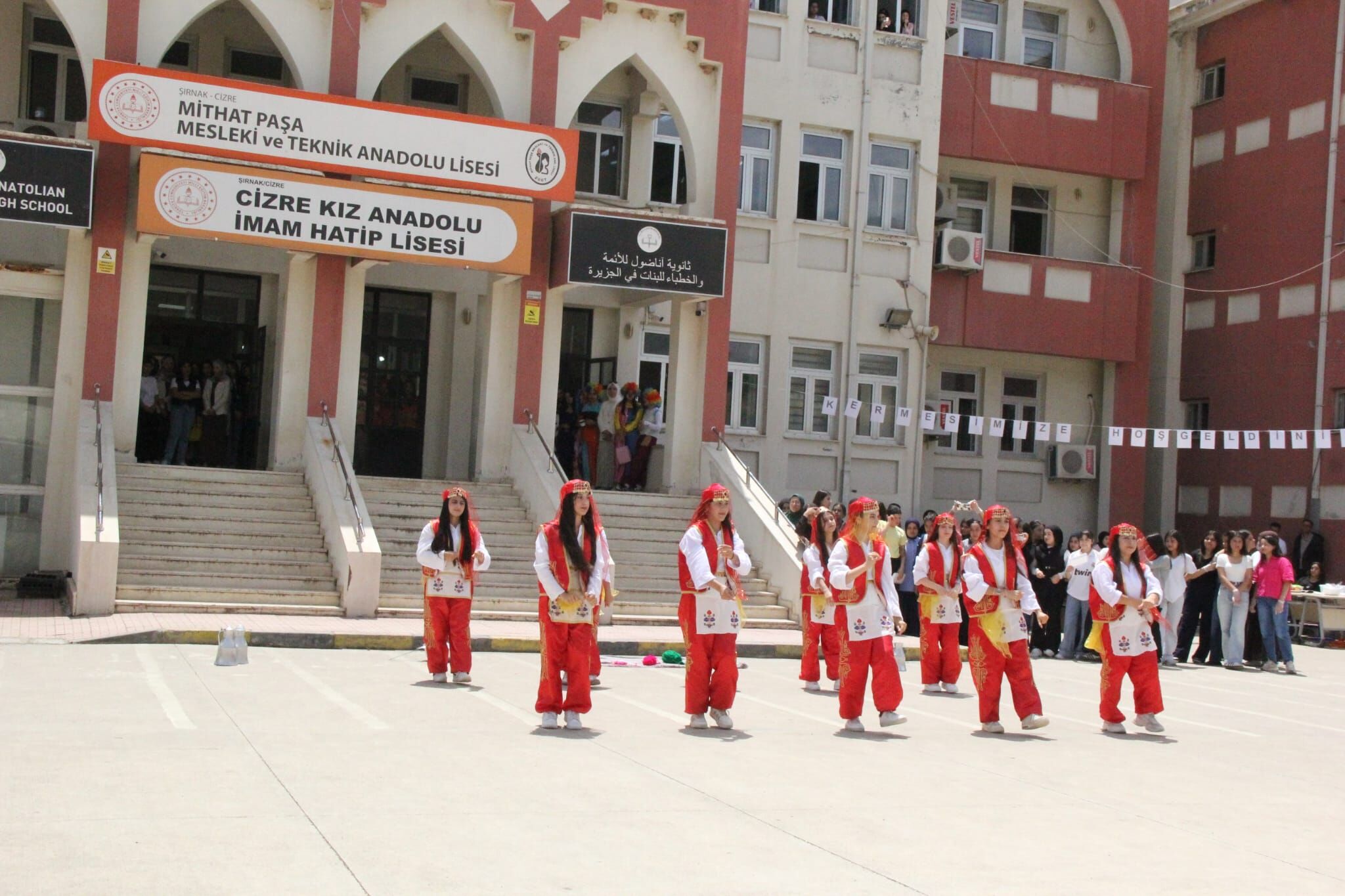 Maari̇fi̇n Kalbi̇nde Çocuk (8)
