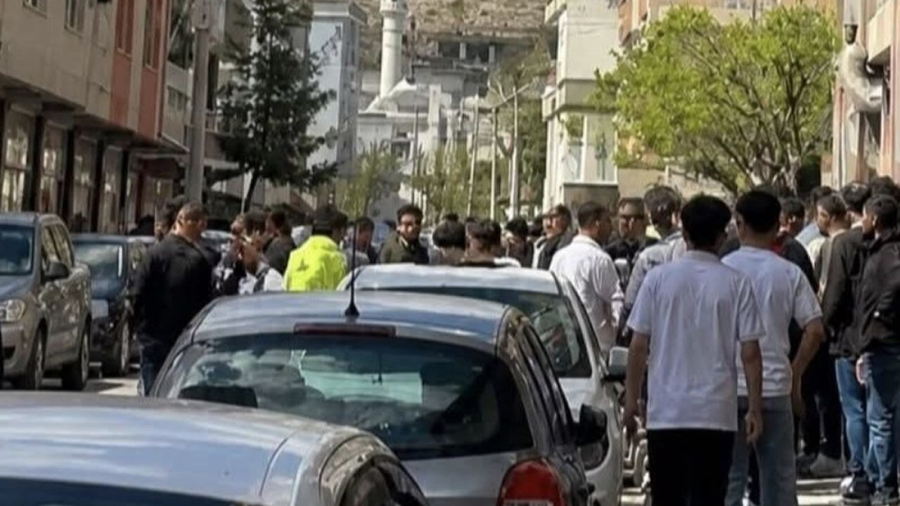 İki grup arasında kavga, 3 yaralı