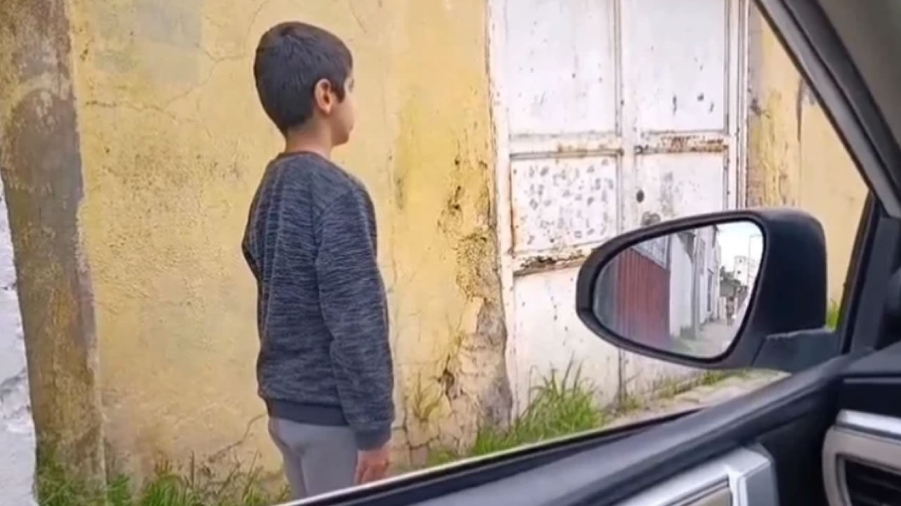 Mi̇ni̇k Dyarli Çocuk