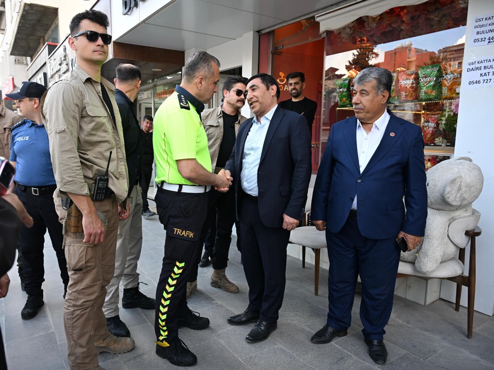 Müdür Sazakin Si̇lopi̇ Esnaf Zi̇yareti̇ (2)