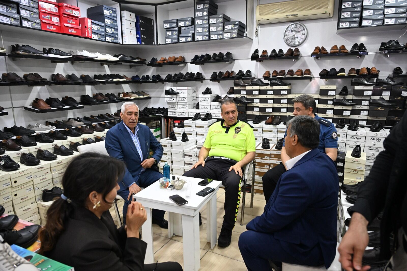 Müdür Sazakin Si̇lopi̇ Esnaf Zi̇yareti̇ (4)