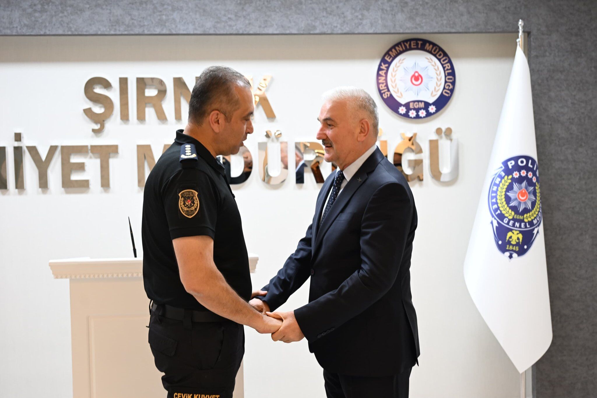Müdür Volkan Sazak (1)