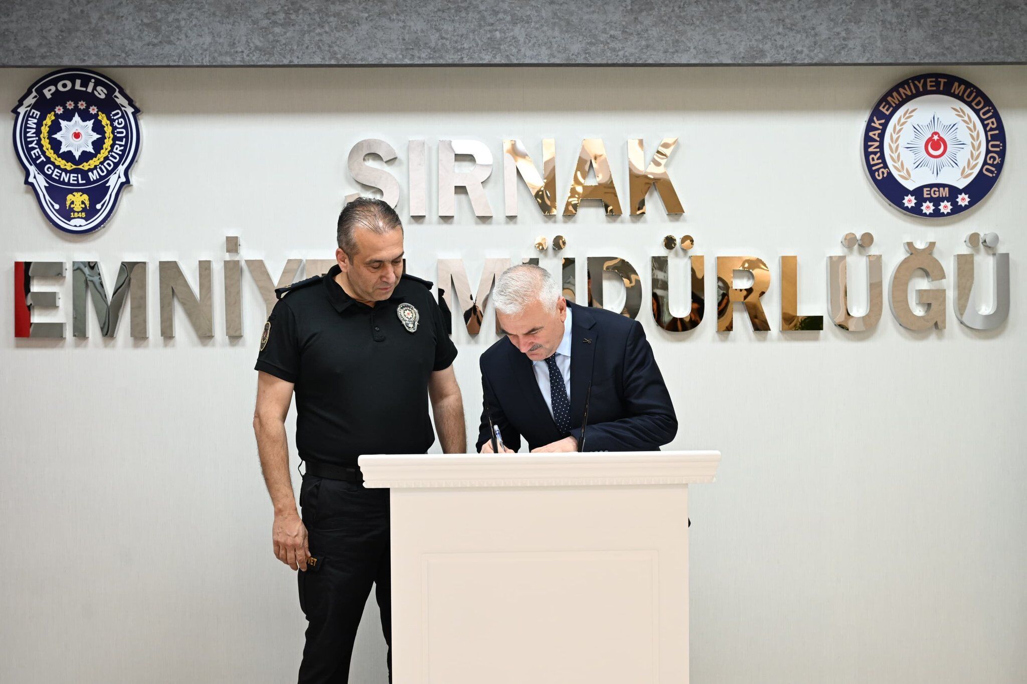 Müdür Volkan Sazak (2)