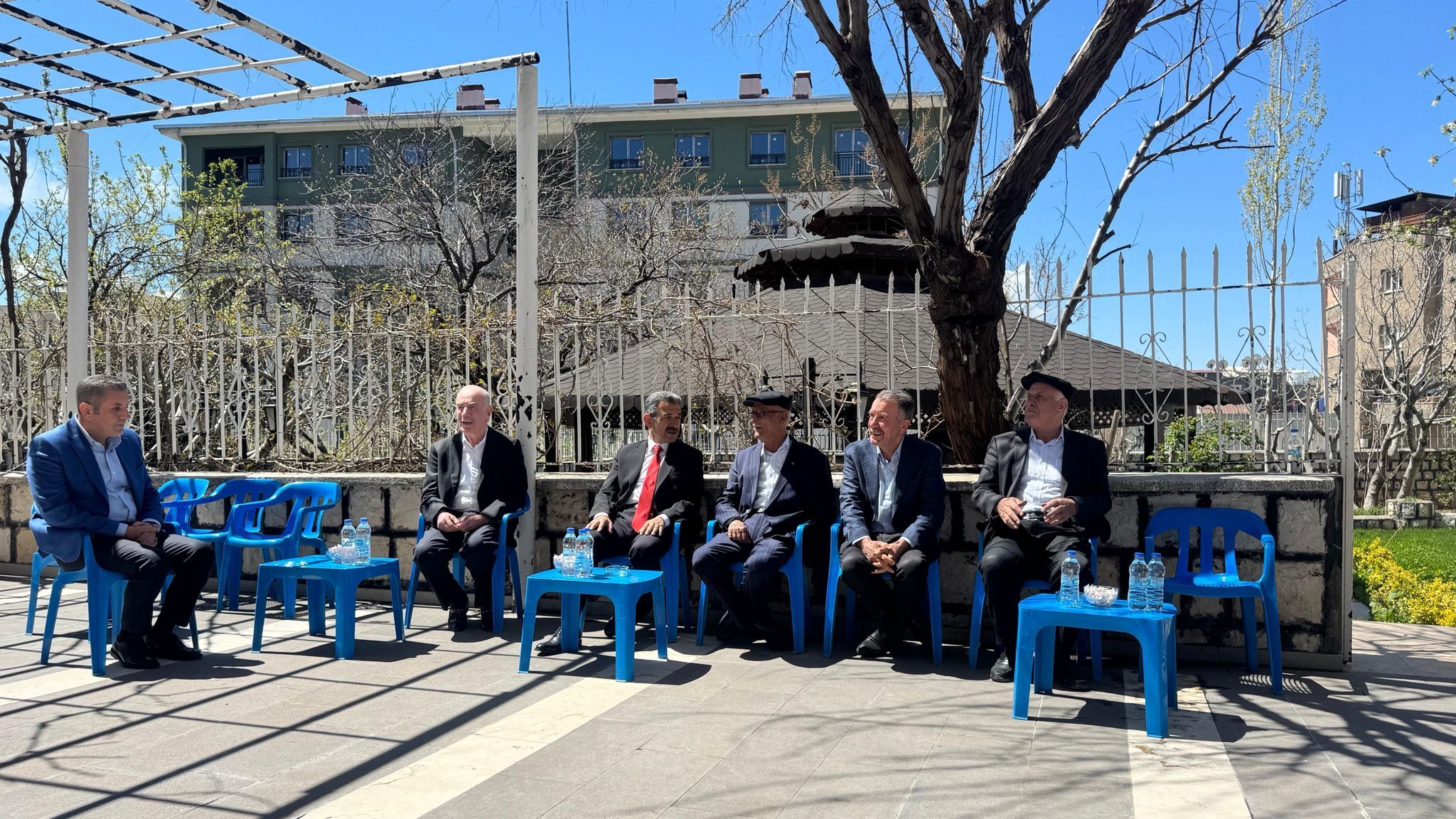 Vali Ekici’den iş insanı Serdar Tatar’a ziyaret
