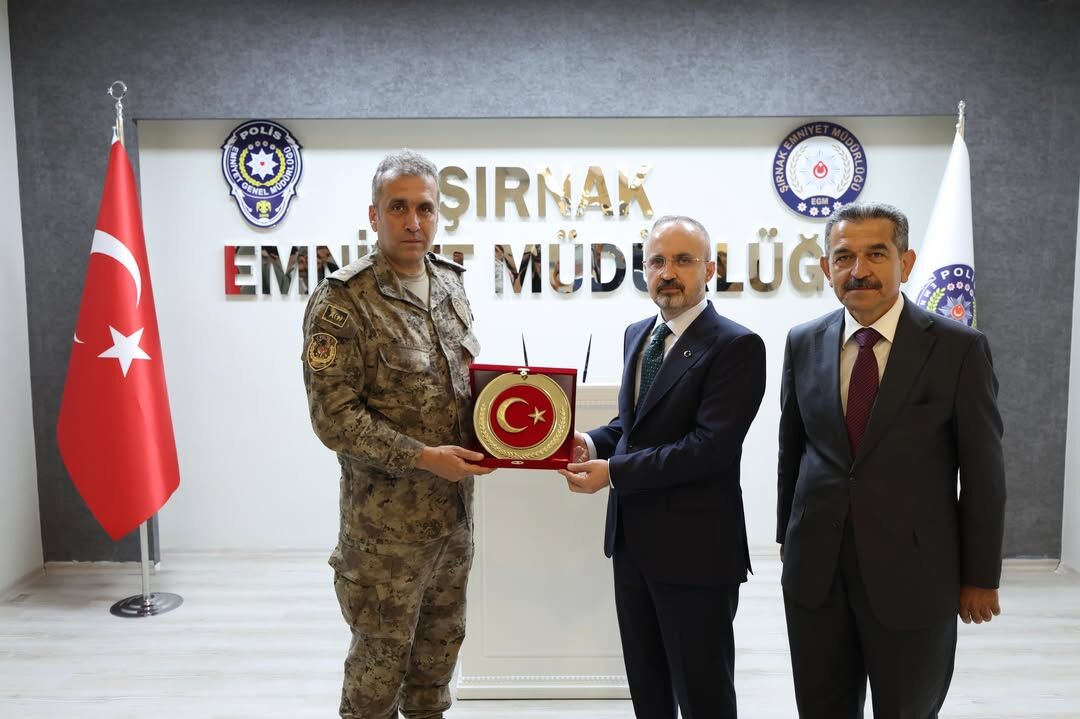 İçişleri Bakan Yardımcımız Av. Sayın Bülent Turan, Valimiz Sayın Birol Eki̇ci̇, Şırnak Belediye Ba (5)