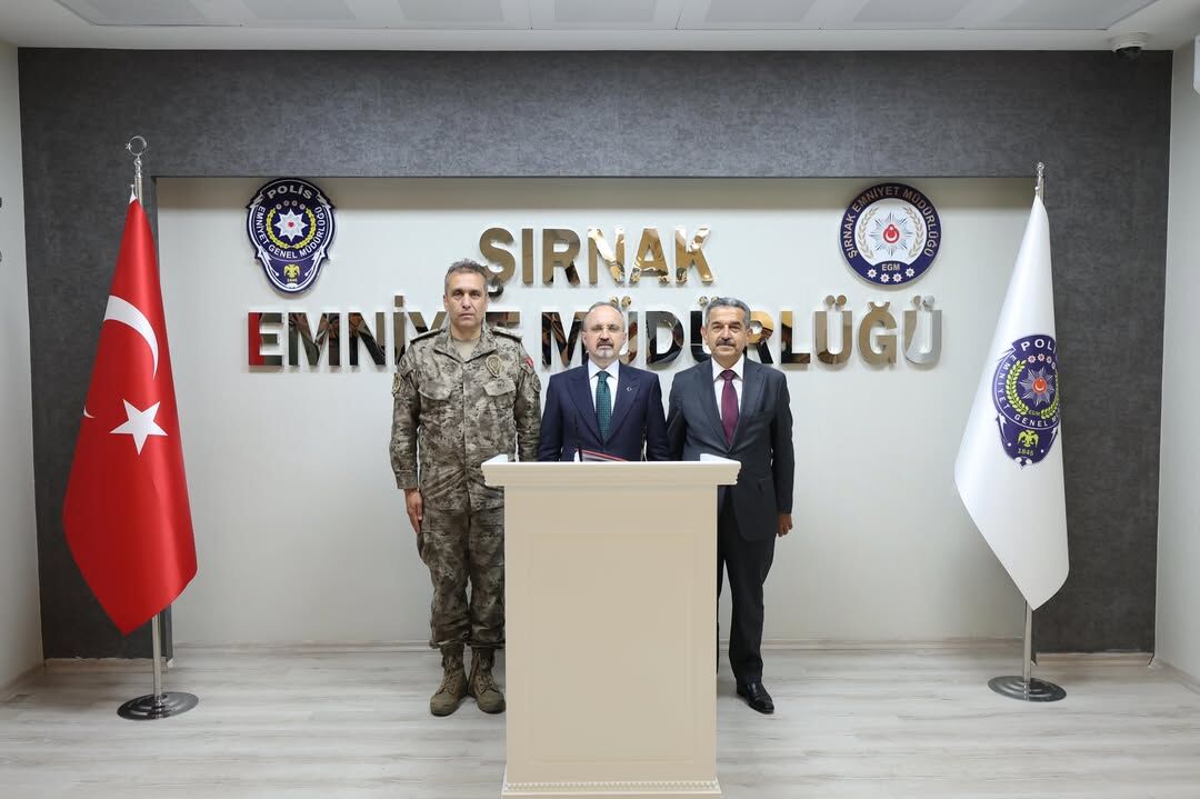 İçişleri Bakan Yardımcımız Av. Sayın Bülent Turan, Valimiz Sayın Birol Eki̇ci̇, Şırnak Belediye Ba (8)