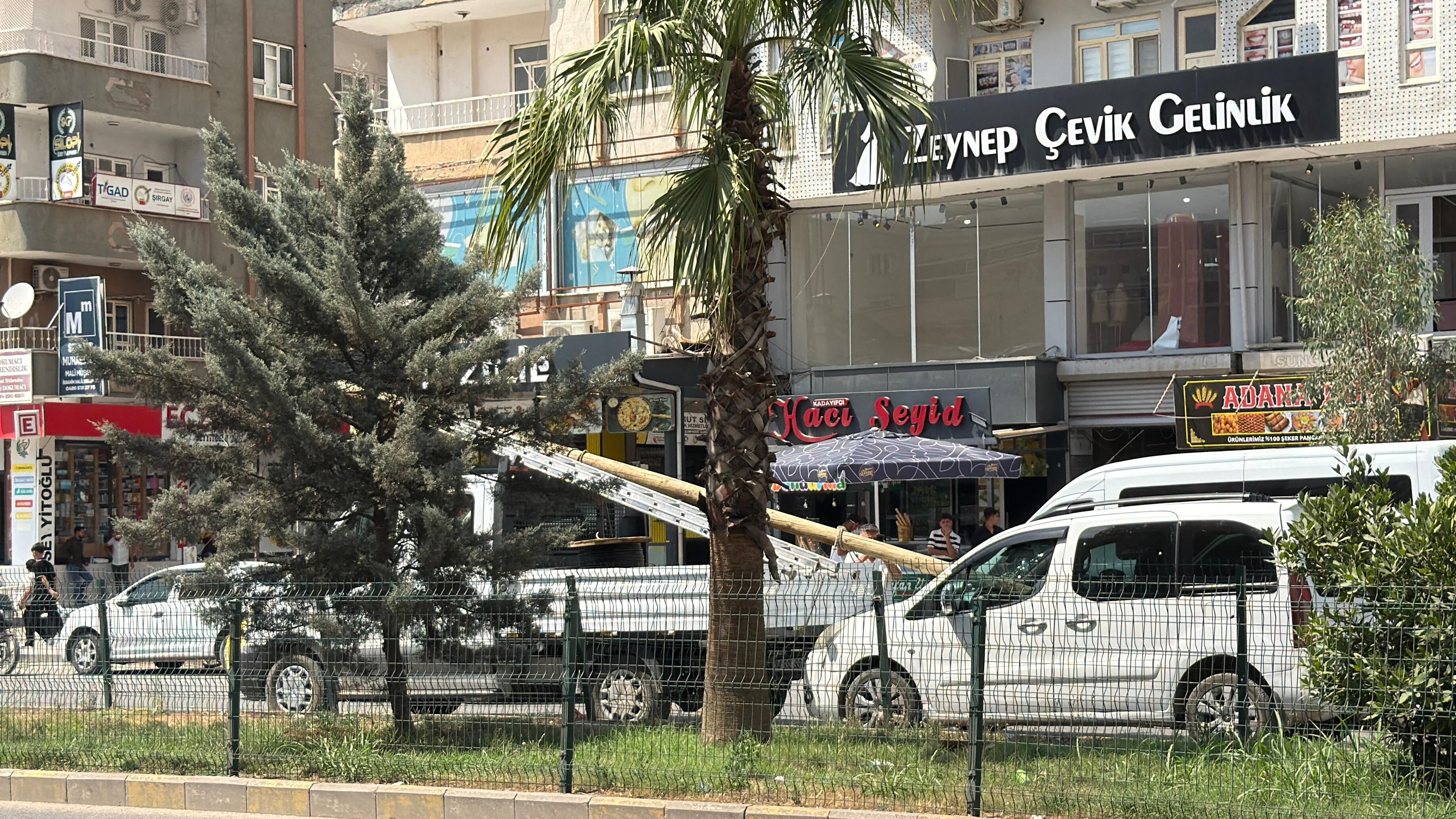 Plaza Önü Kaza (1)