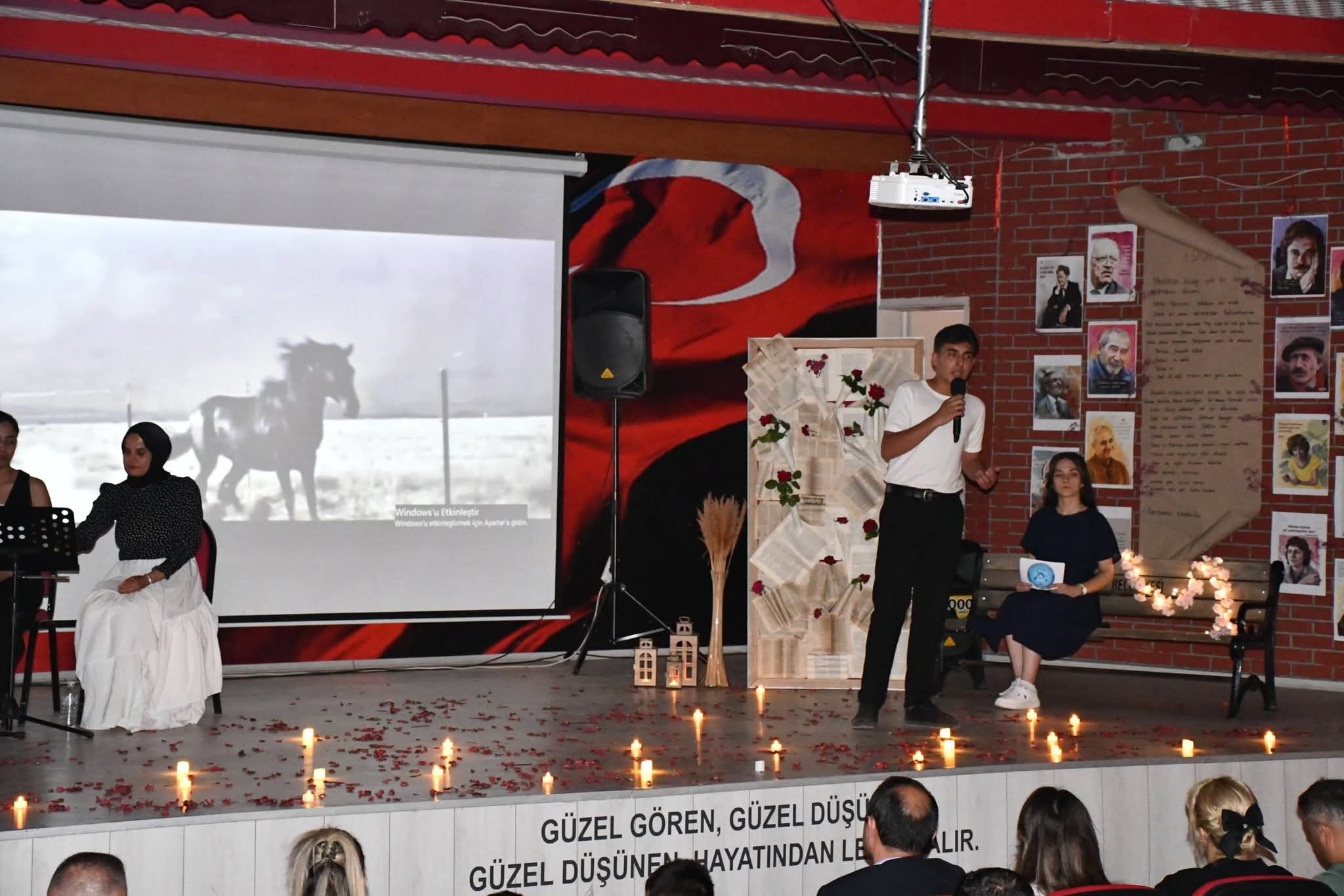 Şi̇i̇r Gecesi̇ (2)