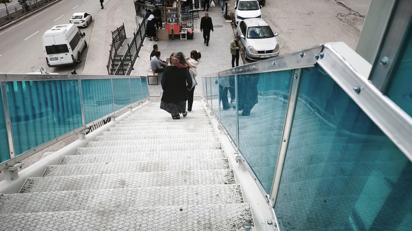 üst geçit-11
