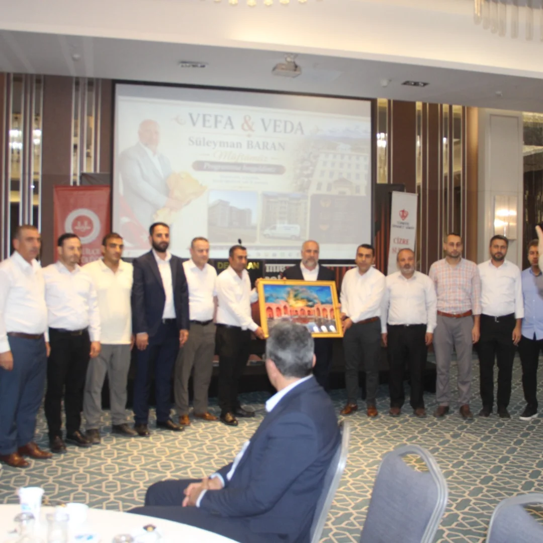 Ci̇zre Müftüsü Süleyman Baran İçi̇n Vefa Ve Veda Programi Mardinin Artuklu İlçe Müftülüğüne Atan (2)