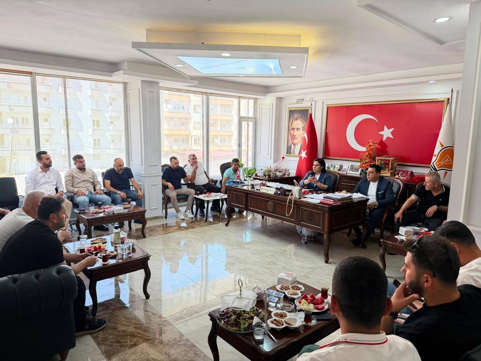 Ak parti Silopi toplantı