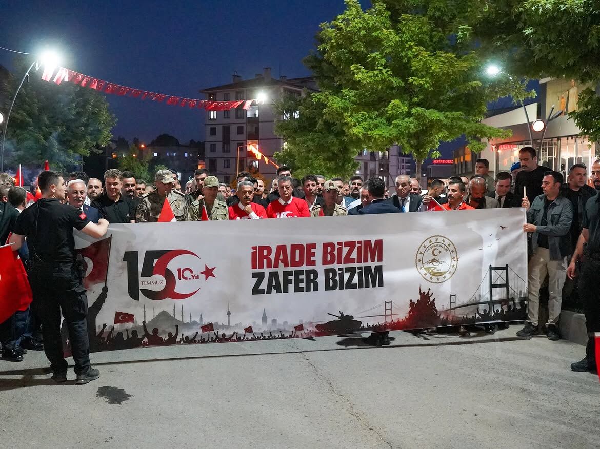bayrak yürüyüş-1