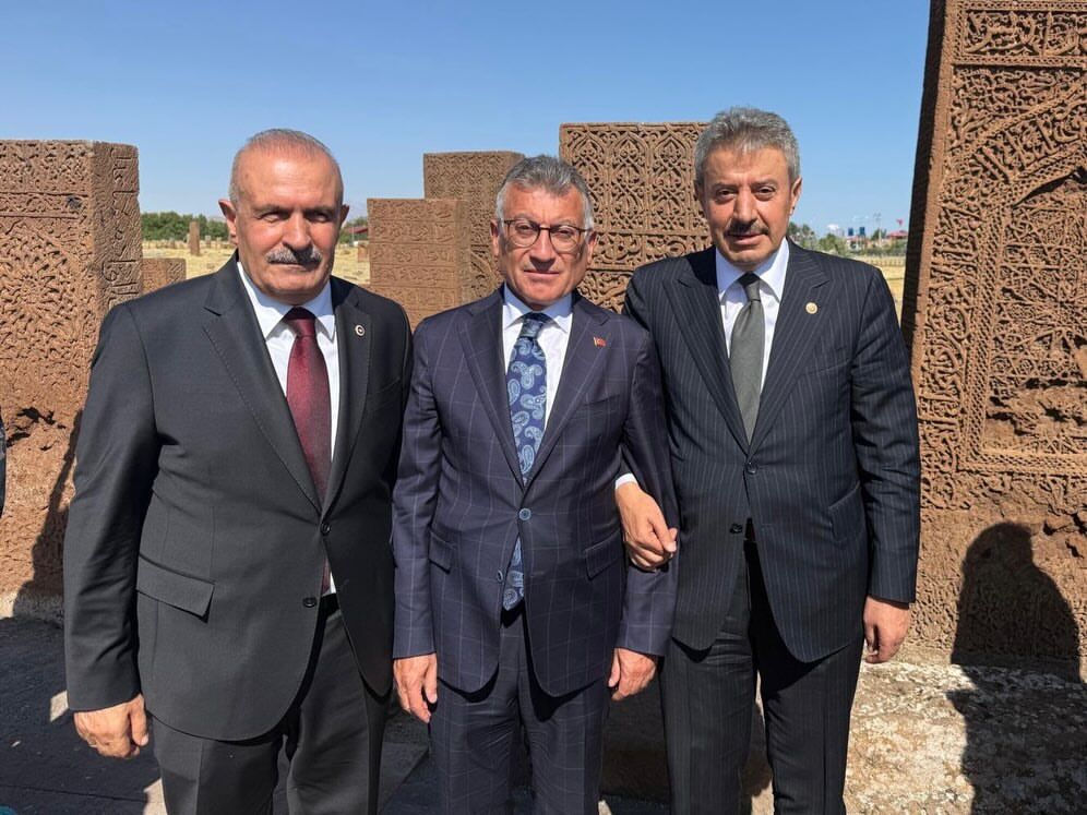 Cumhurbaşkanımız Sayın Recep Tayyip Erdoğan’ın Teşrifleriyle, Anadolu’yu Bizlere Ebedî Vatan Kıl (2)
