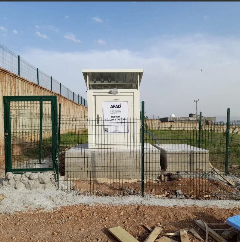 Deprem Si̇lopi̇ (5)