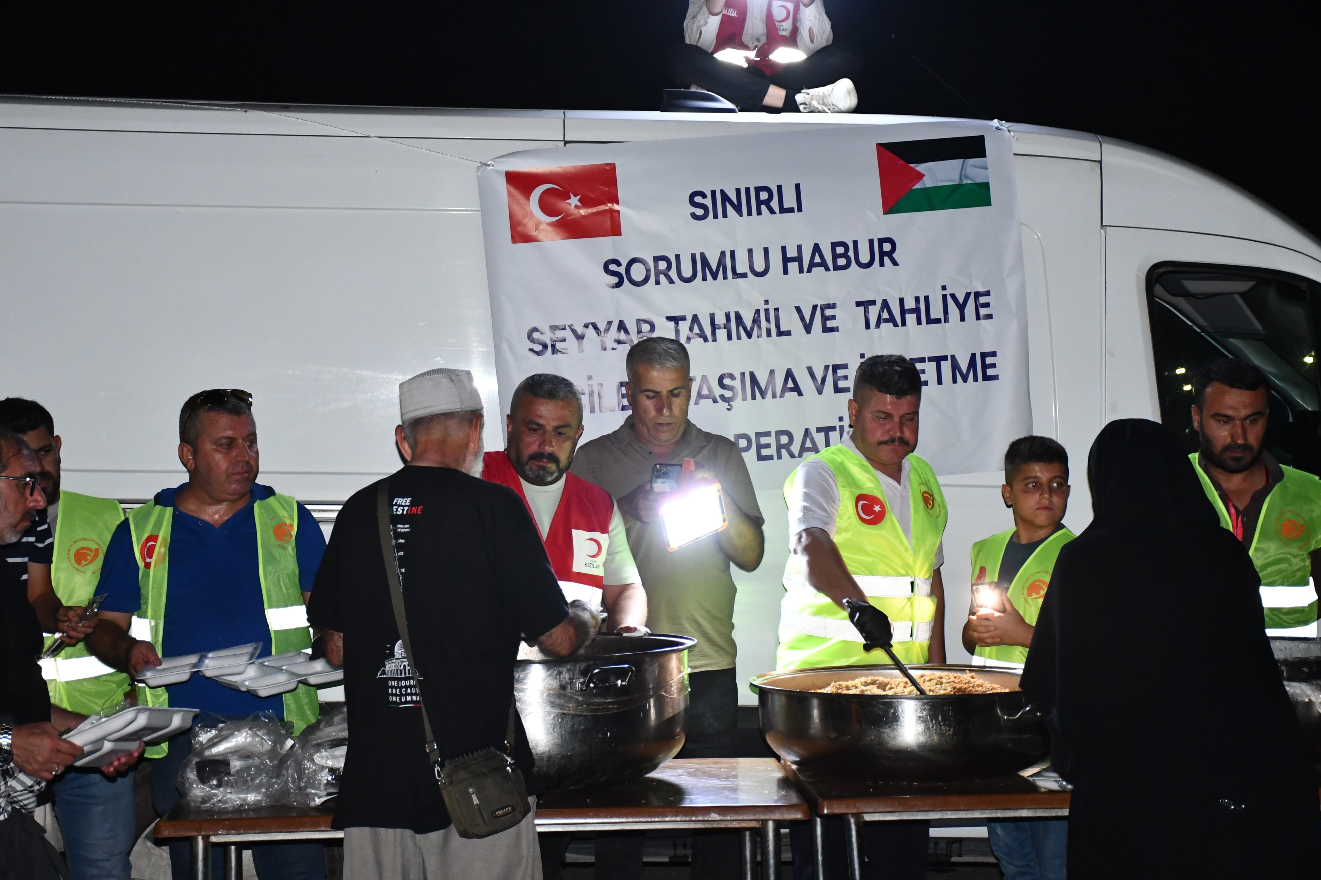 Fi̇li̇sti̇n Konvoyu Ev Sahi̇pli̇ğğ (4)