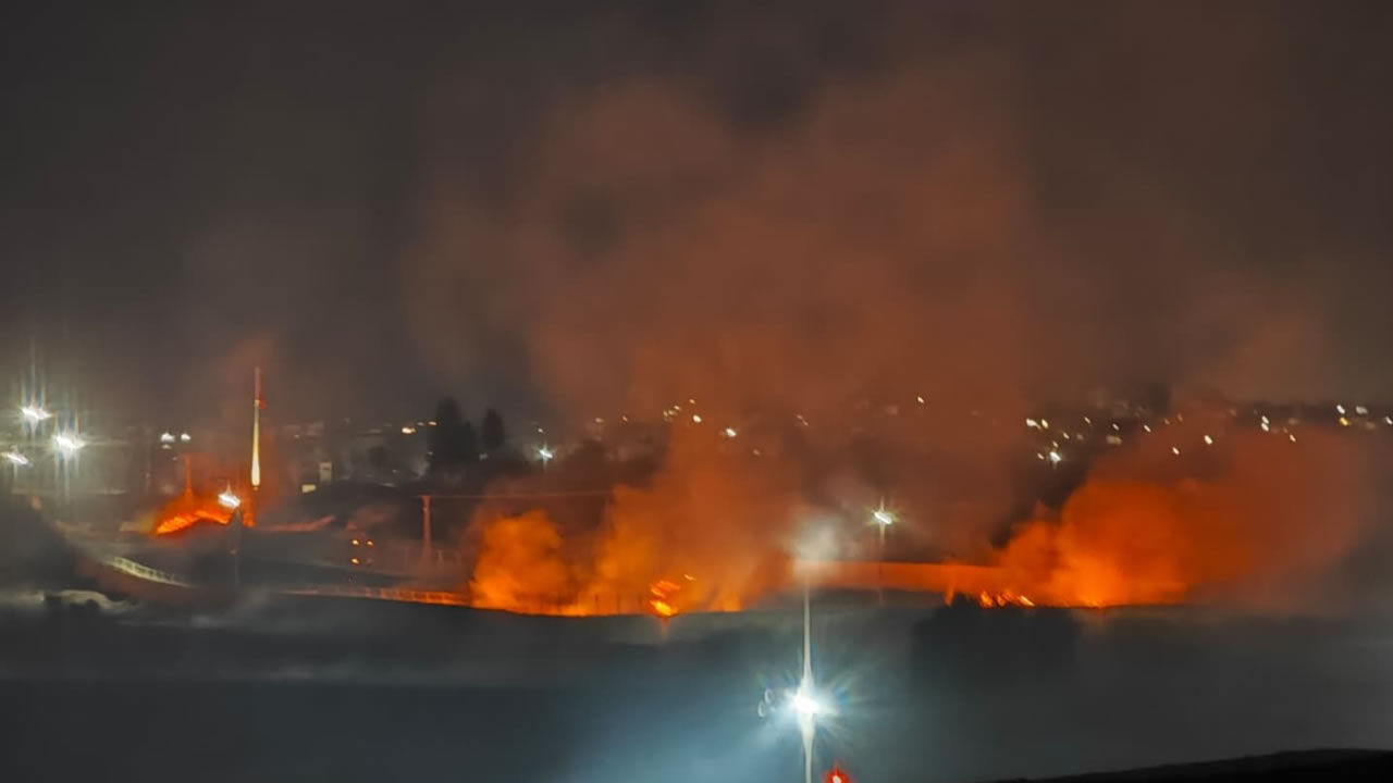 Kamışlı'daki yangın Mardin'den görüntülendi