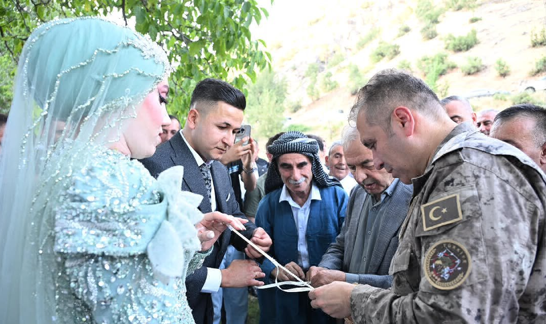 Nişan Tören1