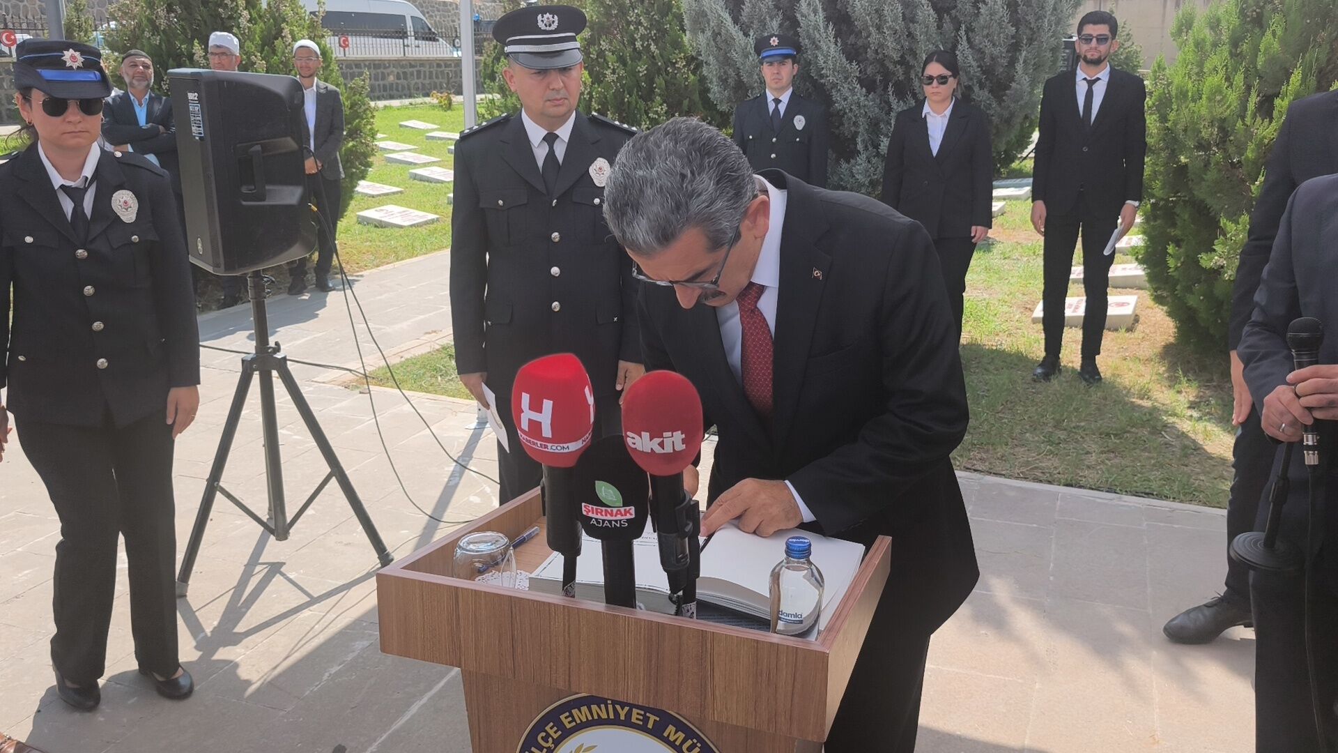 Şehi̇tler Aniiti (6)