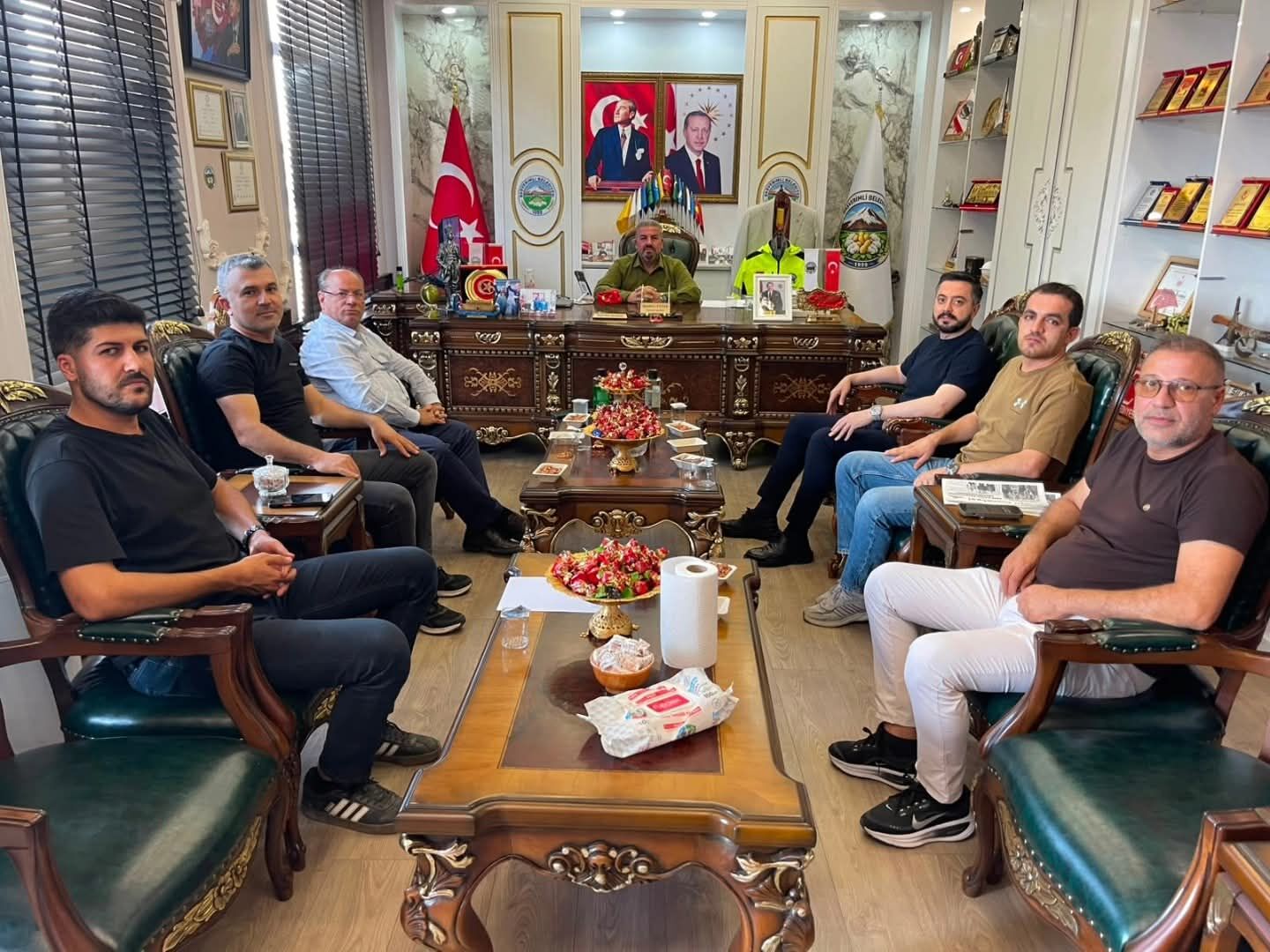 toplantı yerfıstığı