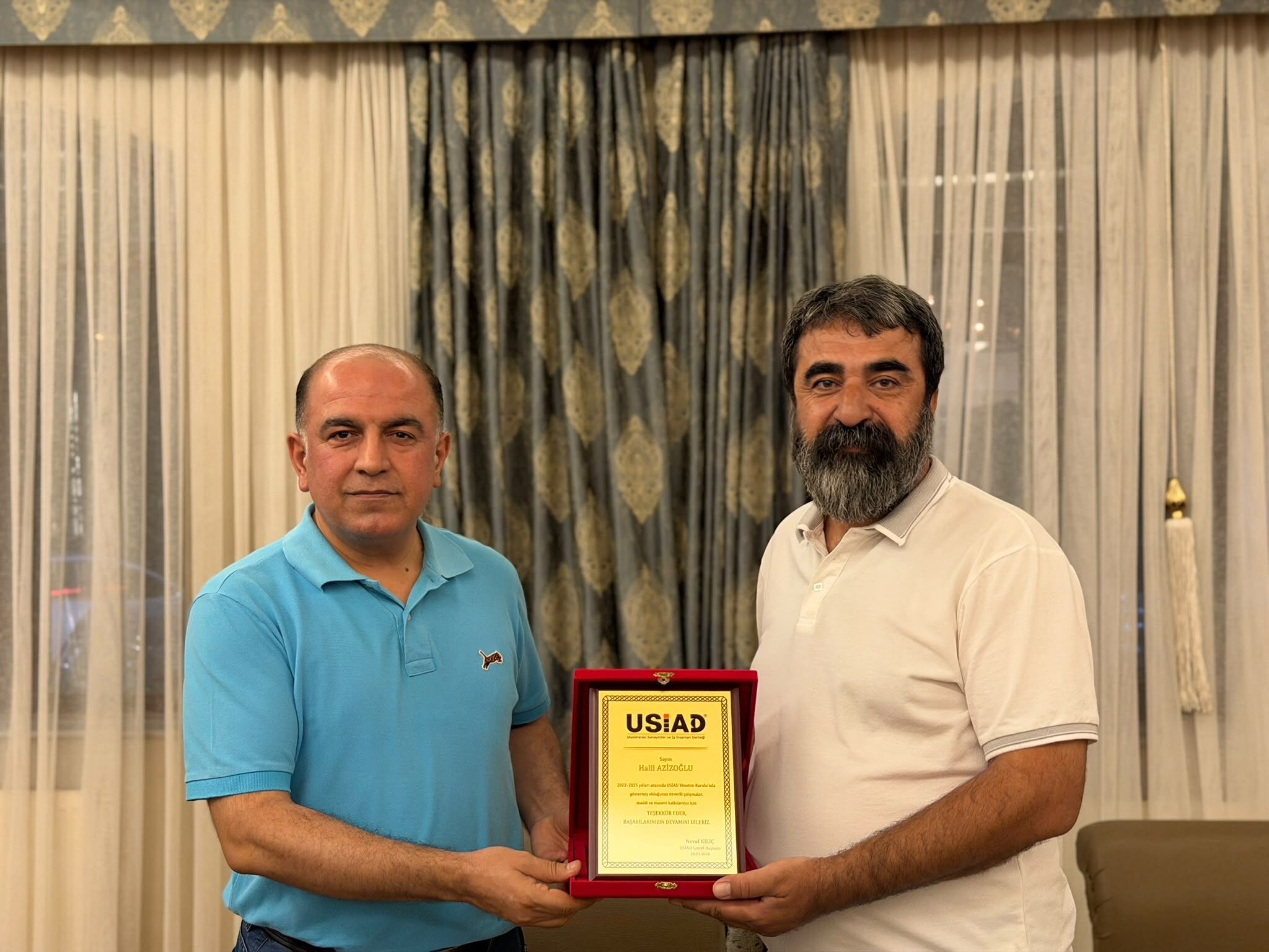 plaket usiad-1