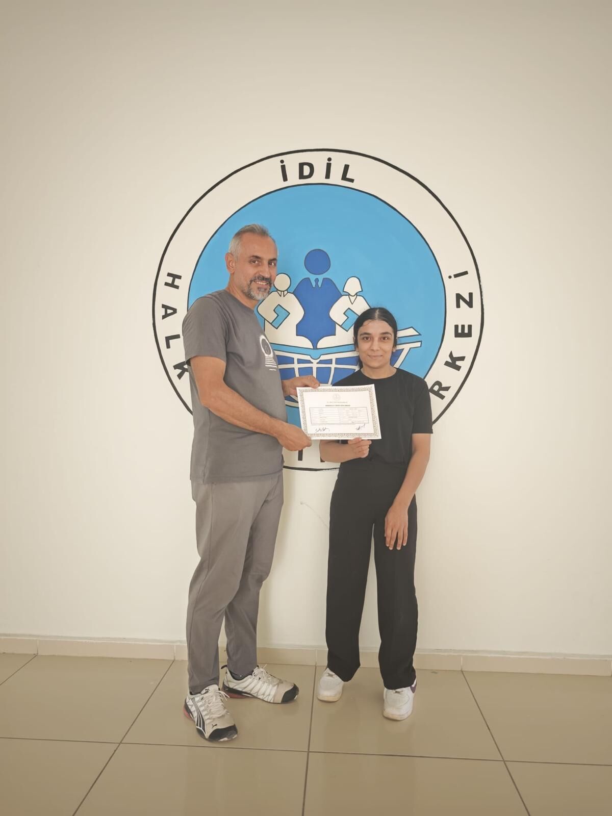 başarı öyküsü idil