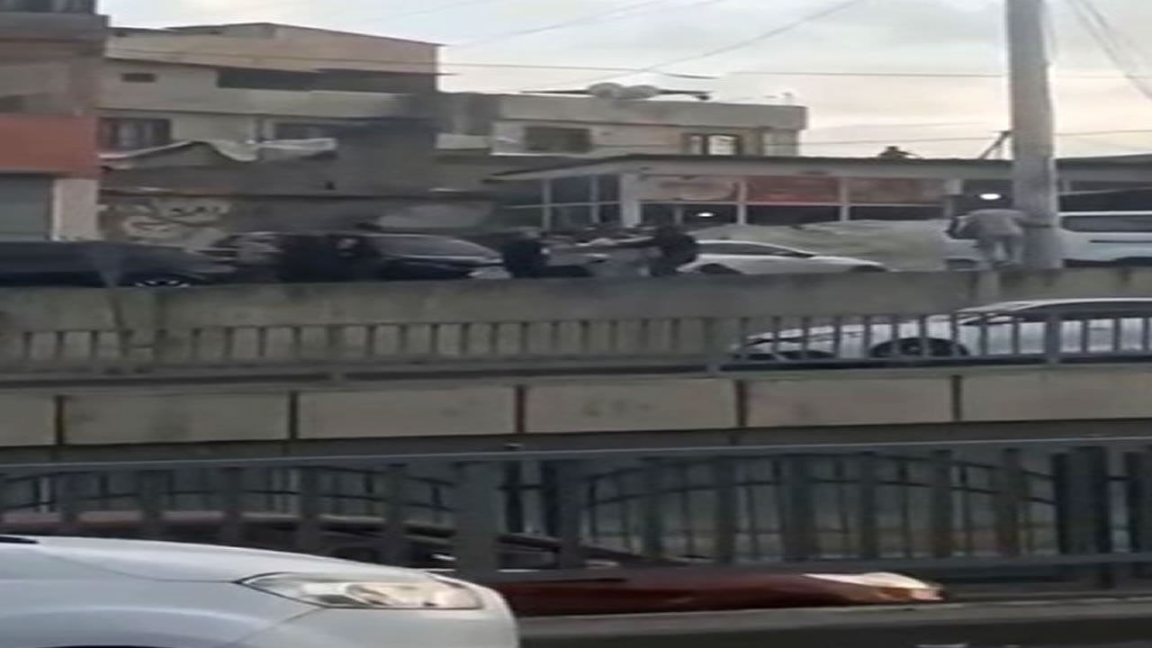 3 kişinin öldüğü silahlı kavga anı kamerada