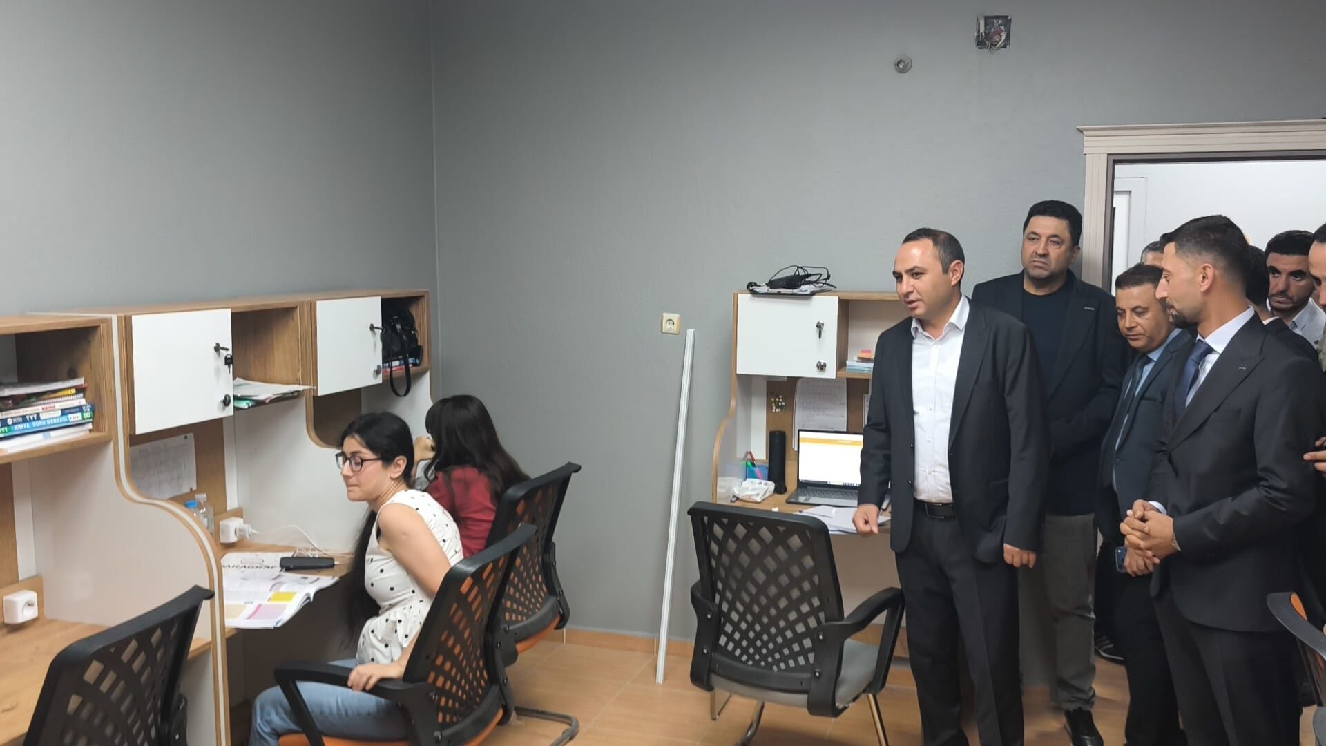 Denklem Akademi Çalılşma Salonu (5)