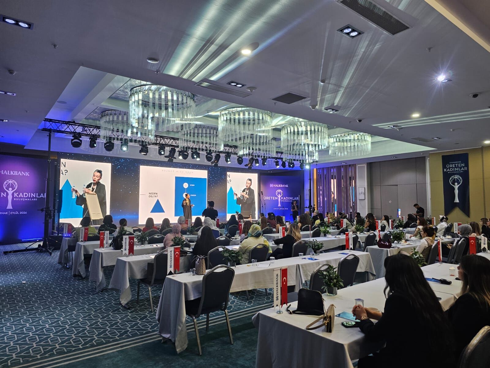 Halkbank Kadin Gi̇ri̇şi̇mci̇ler Ci̇zre (4)