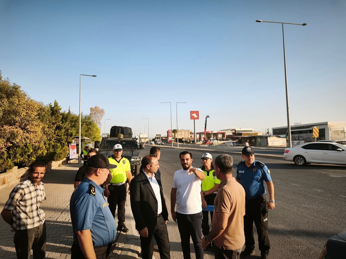 Kaymakamımız Sayın Çağlar Partal, İpekyolu Üzerindeki Yol Çalışmalarını Yerinde Inceleyerek Yürü (5)