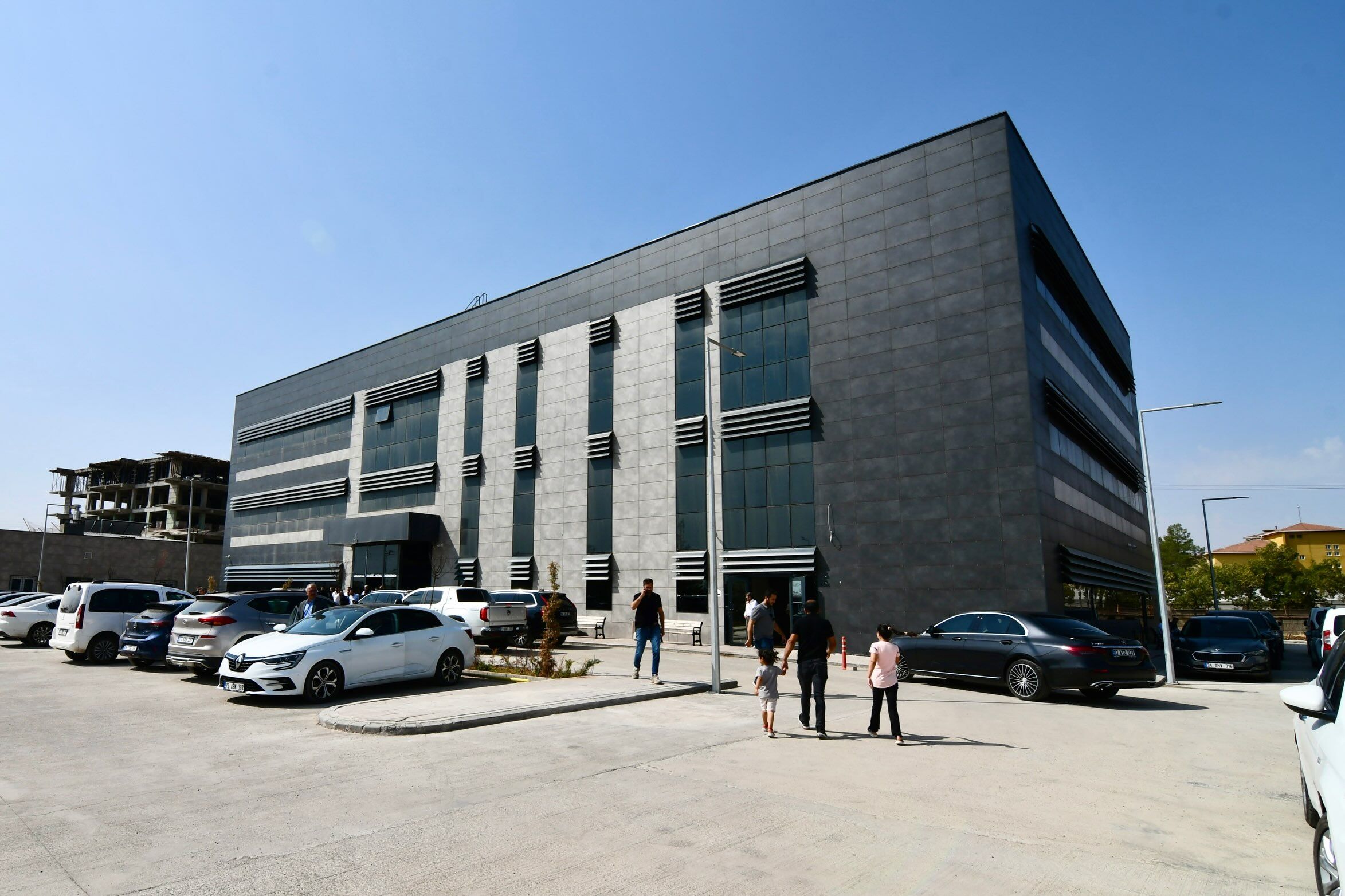 İDİL DİŞ