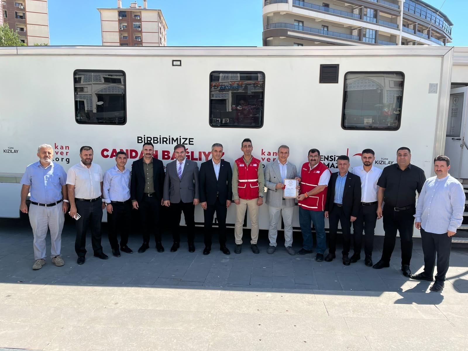 Şırnak’ta dayanışma için kan verdiler
