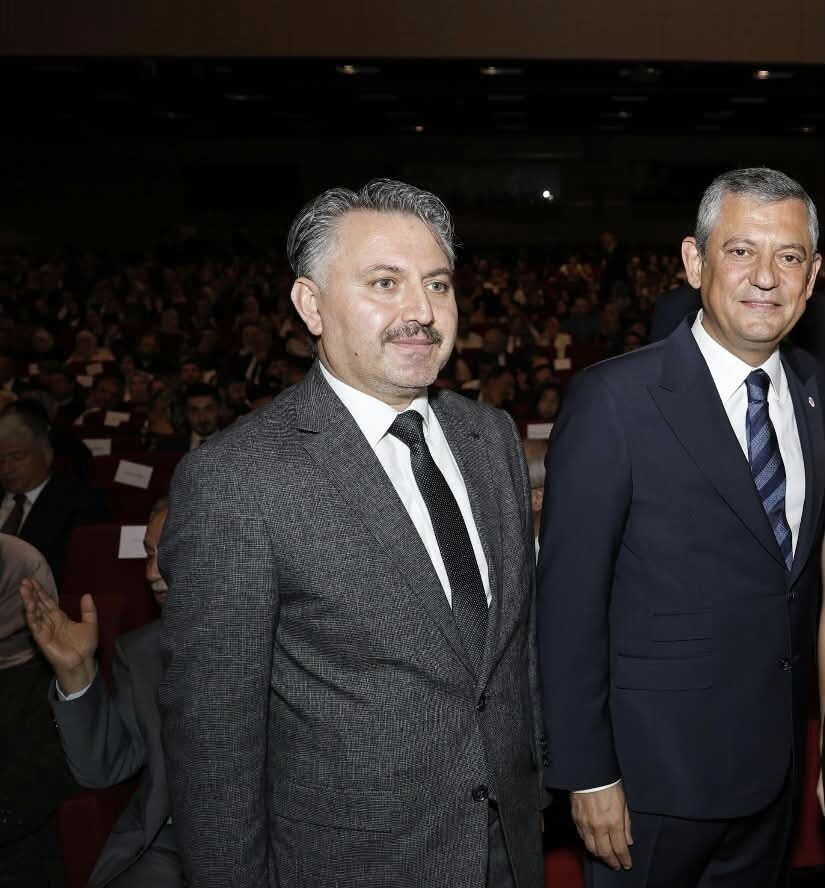 nizar özer