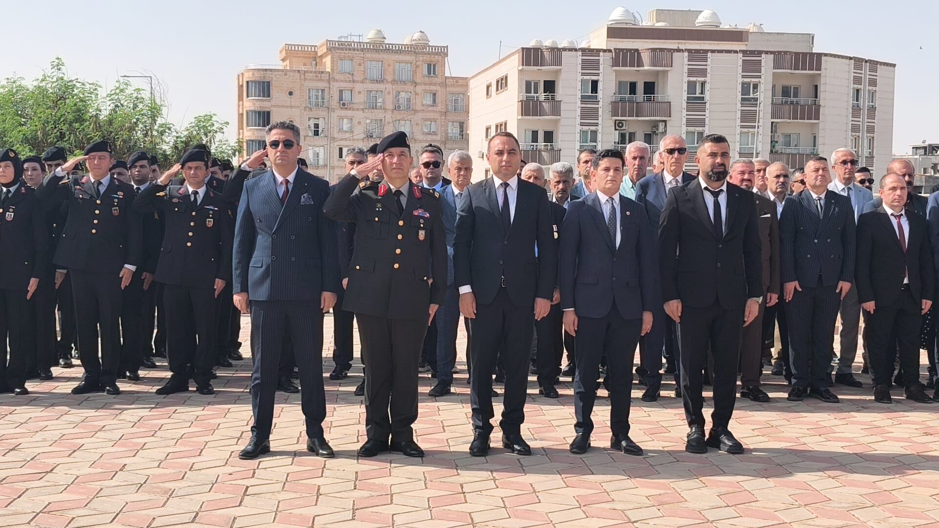 Silopi'de Gaziler, protokol ve ilçe yöneticileri bir araya geldi