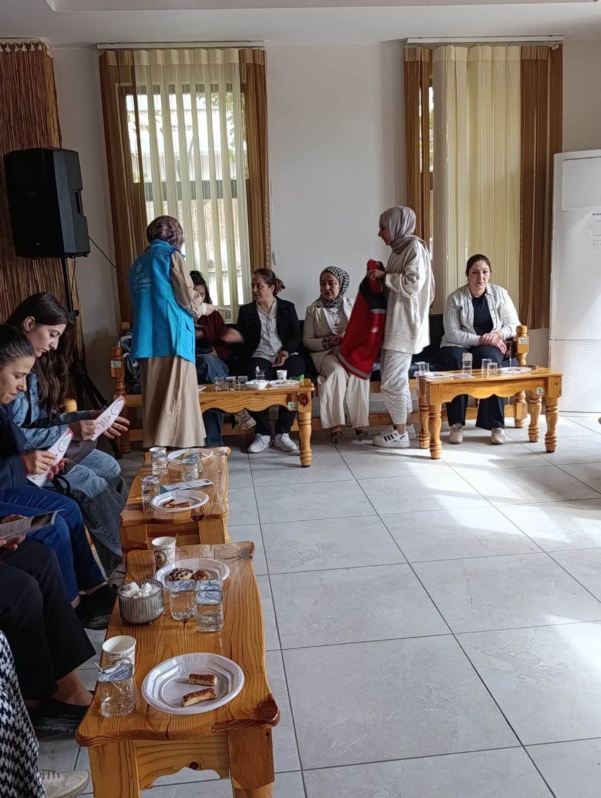 Şırnak İl Müftülüğü Aile ve Dini Rehberlik Bürosu tarafından, kadına yönelik şiddetle mücadele mahalle buluşması kapsamında bilgilendirme çalışması gerçekleştirildi.