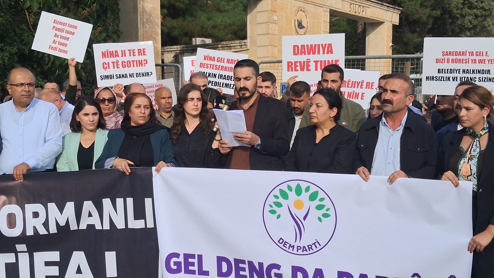 Dem Parti Basın Açıklaması Silopi (3)