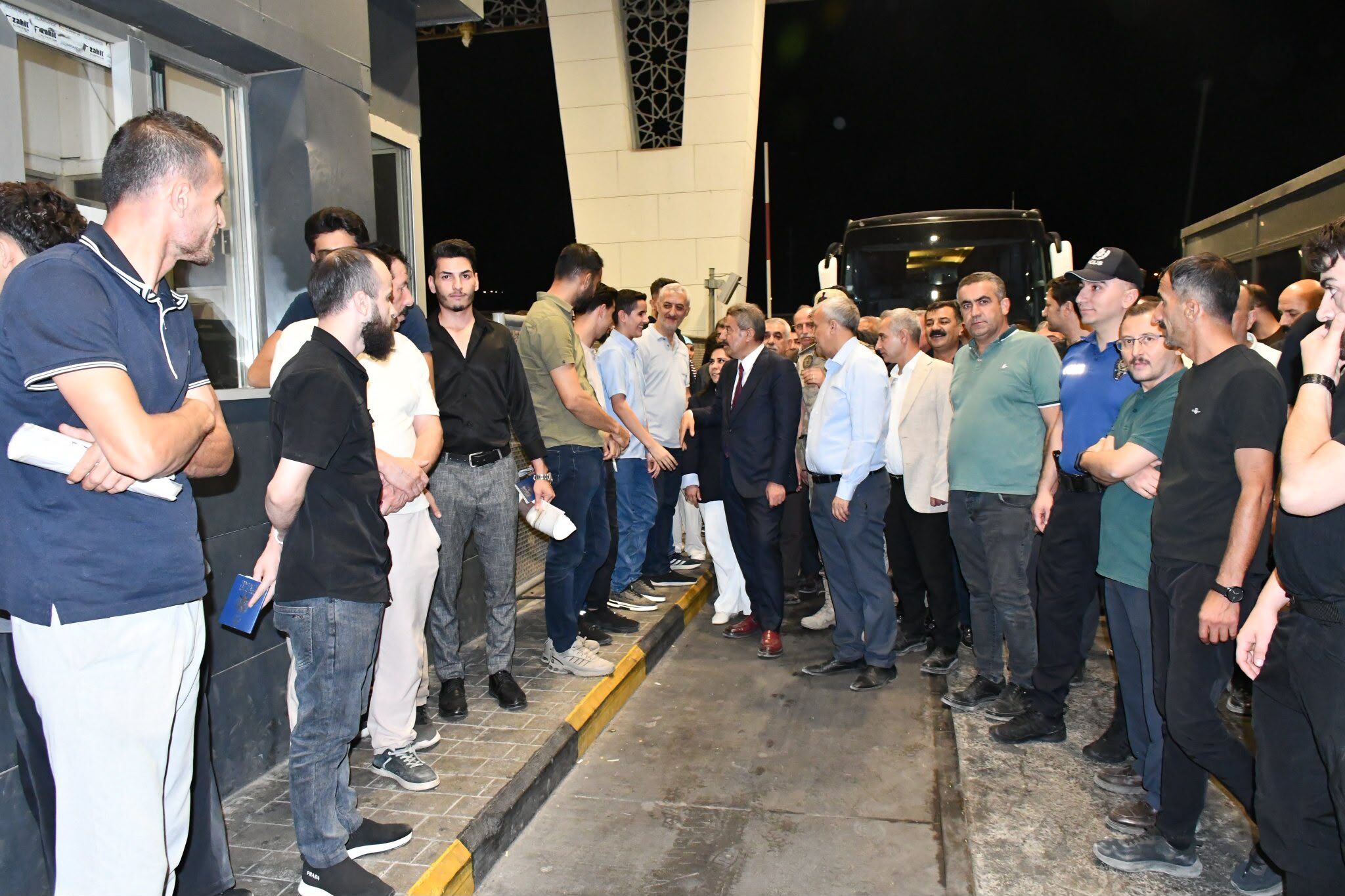 Habur Şöförleri̇n Sesi̇ Duyuldu (3)
