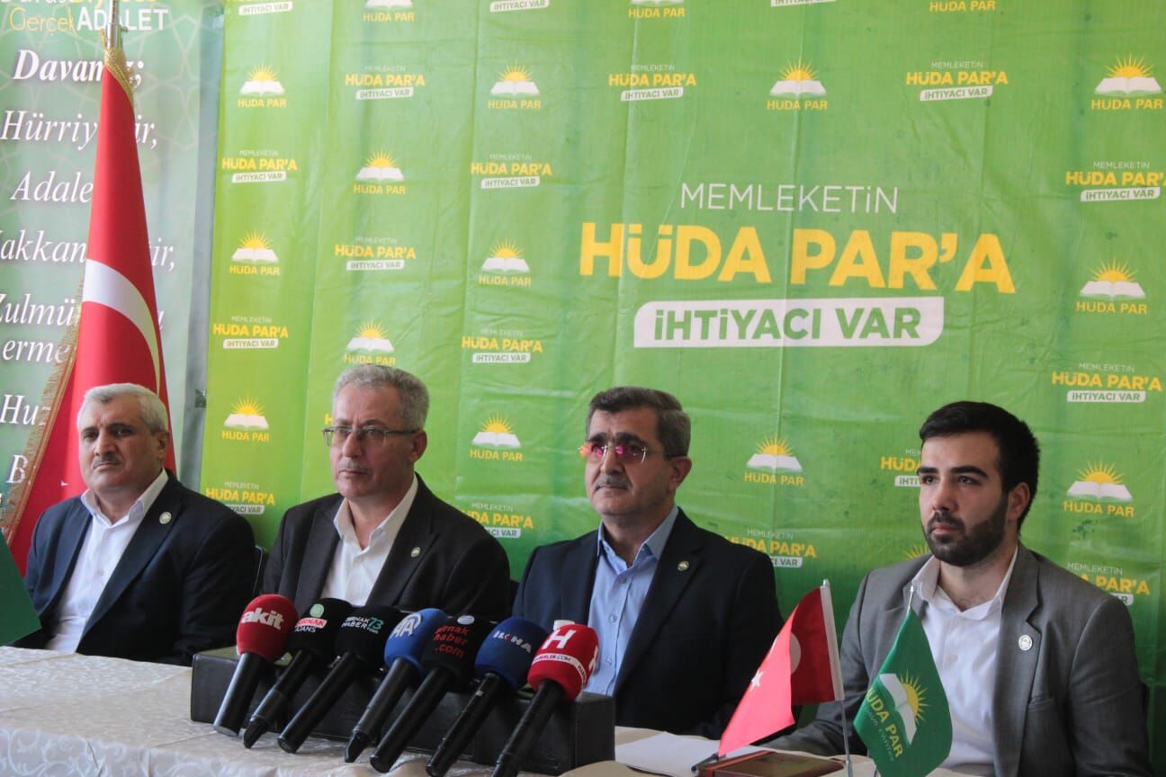 Hüda Par Basın Toplantıwsı (2)