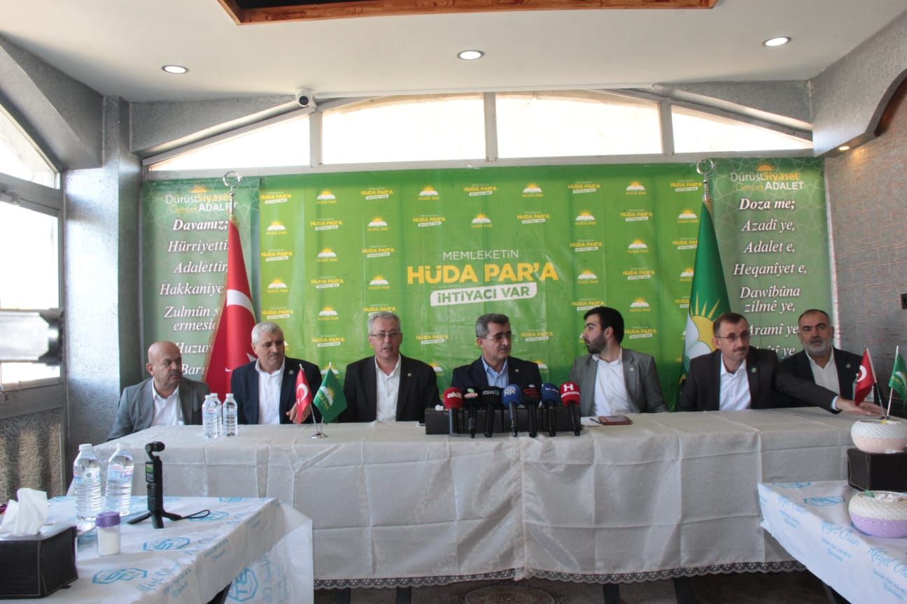 Hüda Par Basın Toplantıwsı (24)
