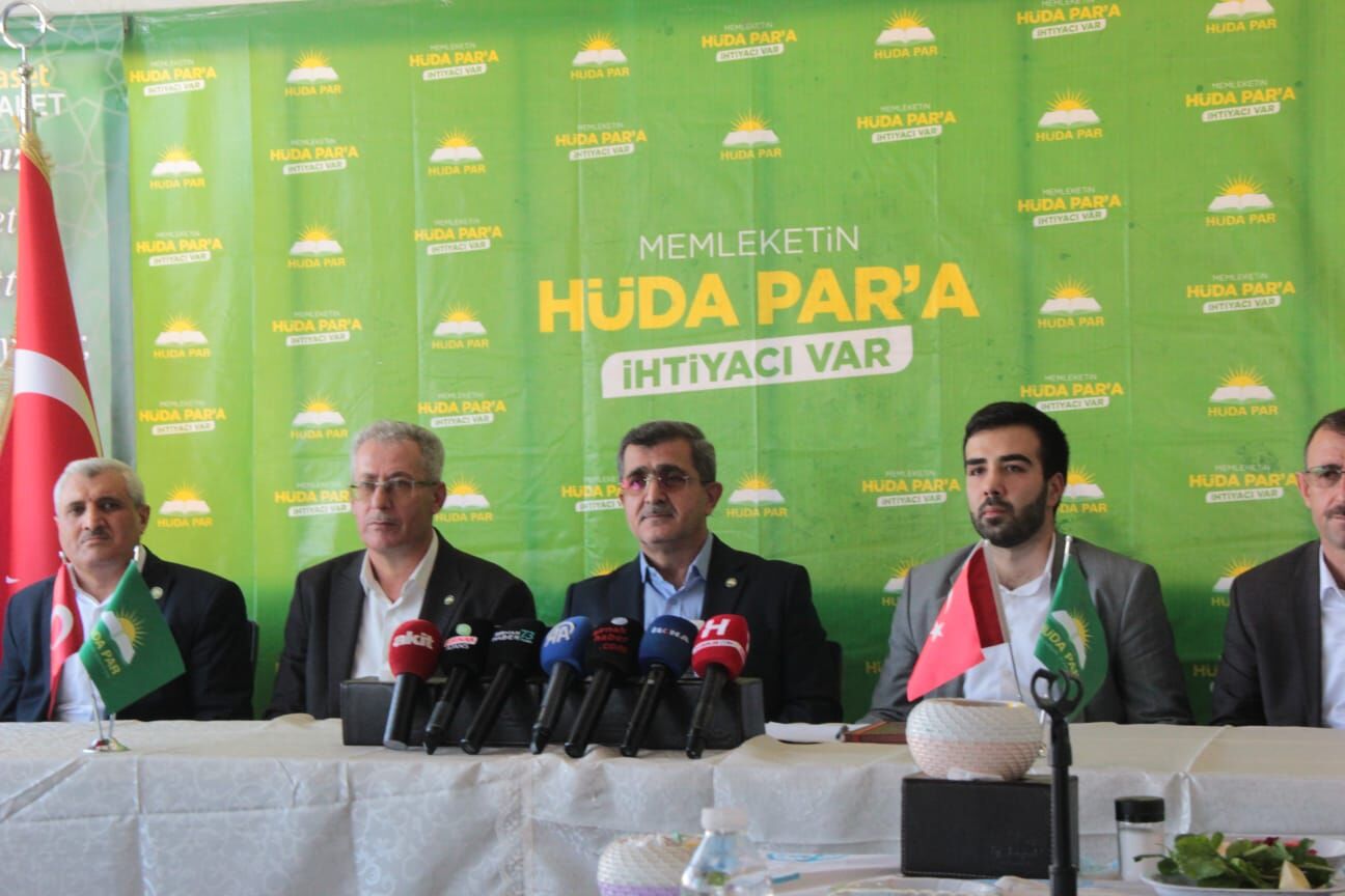Hüda Par Basın Toplantıwsı (30)