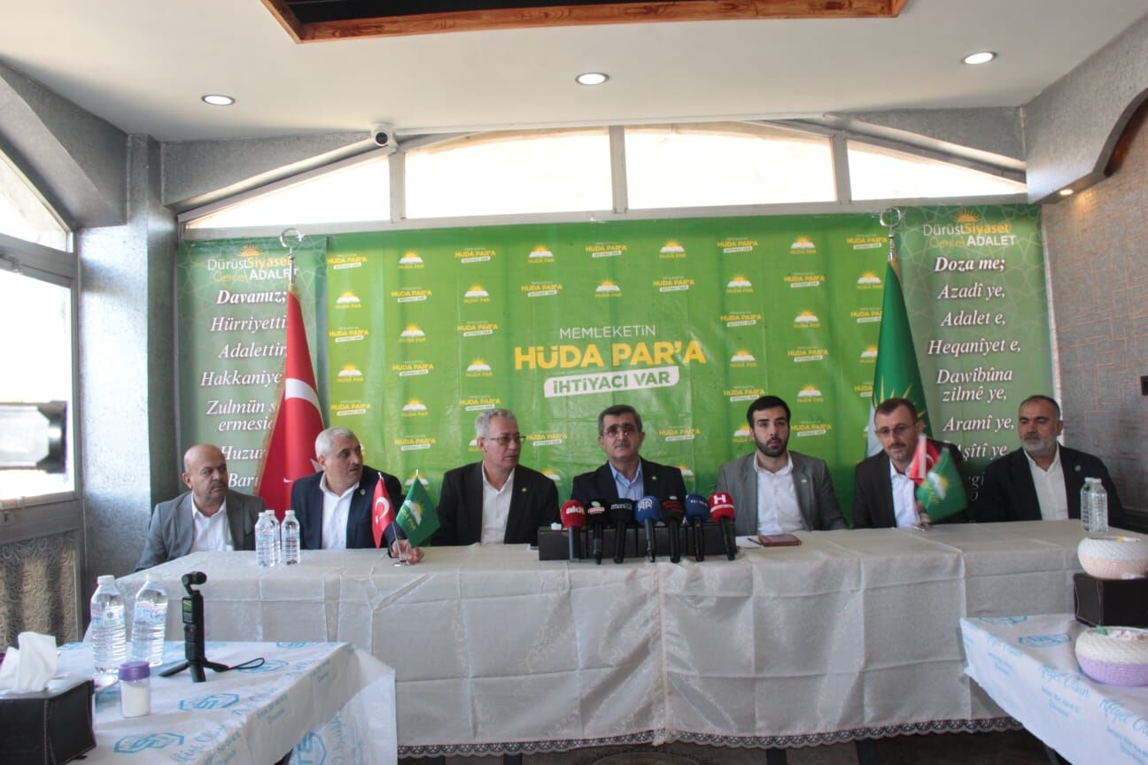 Hüda Par Basın Toplantıwsı (31)